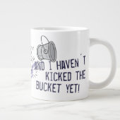 De emmer intrappen grote koffiekop (Rechts)