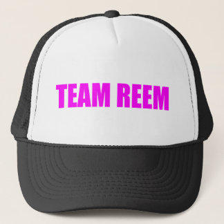 De enige manier is Essex Team Reem TOWIE Joey Trucker Pet