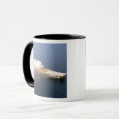 De ex-Oriskany, een buitenbedrijfgestelde vliegtui Mok (Voorkant links)