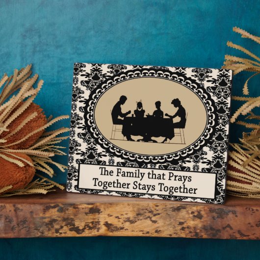 De familie die samen aangepaste plaque bedelt fotoplaat (Zijkant)