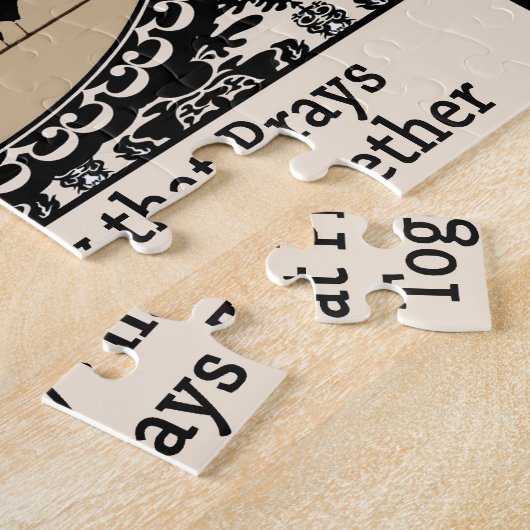 De familie die samen Puzzle predikt Legpuzzel (Zijkant)