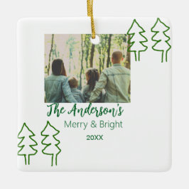 De familienaam groene kerstboom foto modern keramisch ornament