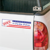 De Fickle Felon Bumpersticker uitzetten (Op Truck)