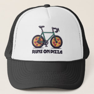 De fiets rijdt op pizza trucker pet