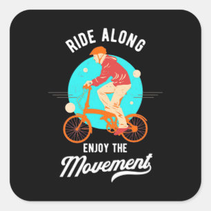 De fietser rijdt een lange tijd en geniet van de m vierkante sticker