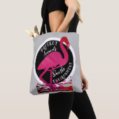 De flamingobewaker tote bag (Dichtbij)