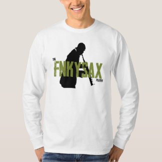 De FnkySax-speler met lange T-shirt