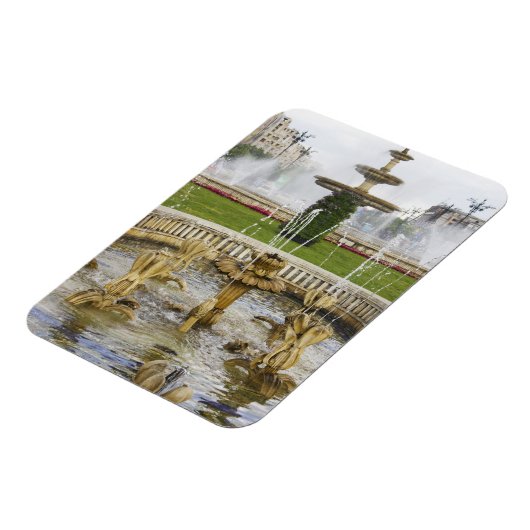 De fonteinen voor het Parlement Magneet (Linkerzijde)