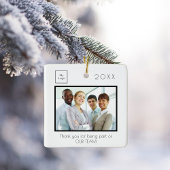 De foto van de logo van het bedrijf bedankt wit keramisch ornament