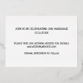 De Foto van het verloving sparen de Datum Folie Uitnodiging (Achterkant)