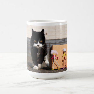 De Fubby's verstoppen zich voor de kat Ping. Koffiemok
