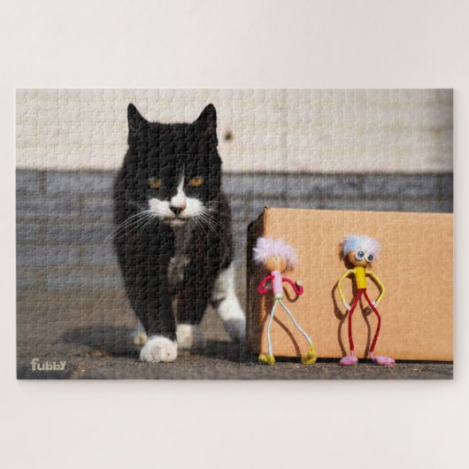 De Fubby's verstoppen zich voor de kat Ping. Legpuzzel (Horizontaal)