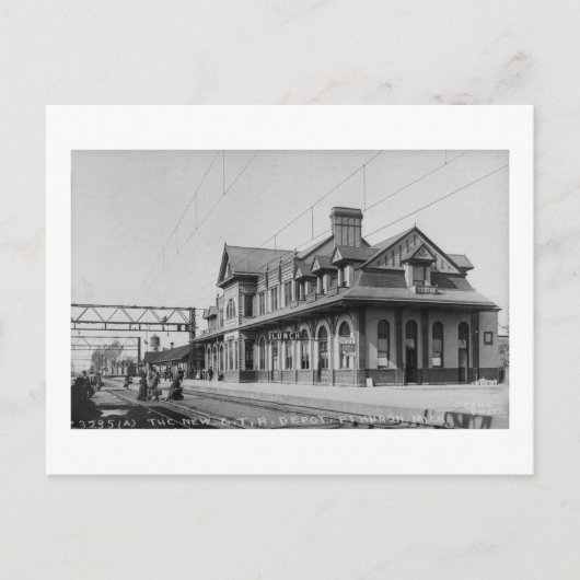 De G.T.R. Railroad Depot - Louis Pesha Briefkaart (Voorkant)