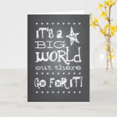 De Gediplomeerde van het bord gaat voor het de Kaart (Gele Bloem)