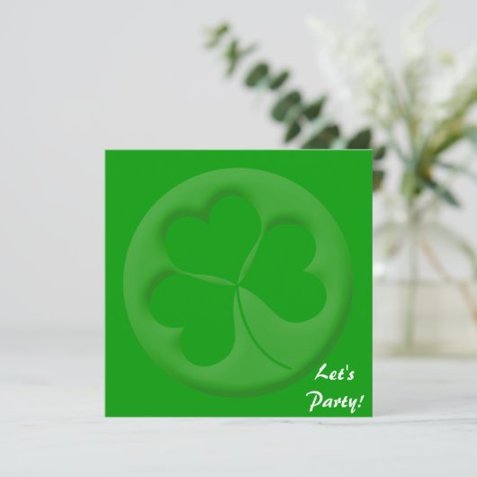 De gegraveerde Shamrock Invitation Sjabloon Kaart (Staand voorkant)