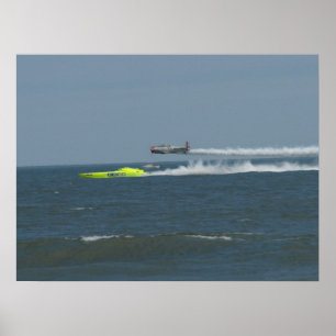 De GEICO Skytypers en Miss GEICO. Poster