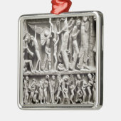 De gekozen metalen ornament (Links)