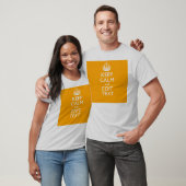 De gele achtergrond van het verkeer houdt kalm en  t-shirt (Unisex)