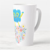 De gelukkige blauwe krabbel op een bloemenbed latte mok (Rechterhoek)