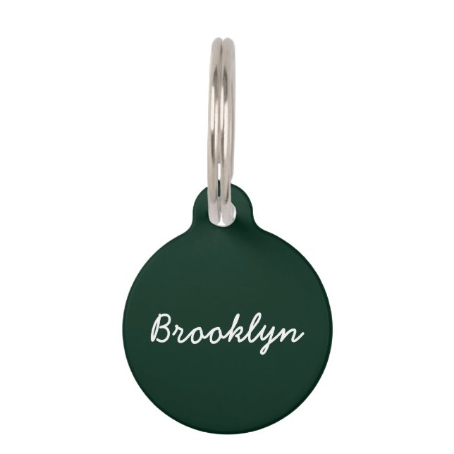 De gepersonaliseerde donkere dengroene naam van he huisdierpenning (Voorkant)