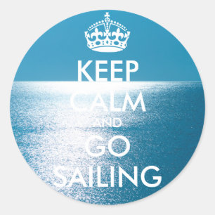De gepersonaliseerde KEEP CALM en GAAT SAILING Ronde Sticker