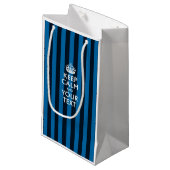 De gepersonaliseerde KEEP CALM en Uw Creatieve Tek Klein Cadeauzakje (Voorkant Gekanteld)