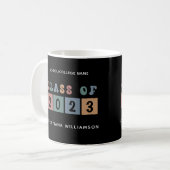 De gepersonaliseerde Klasse van de Retro van het A Koffiemok (Voorkant links)