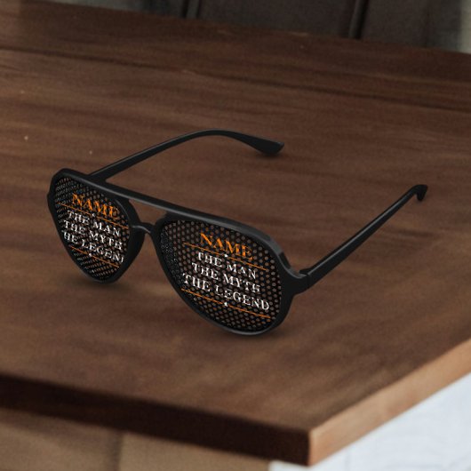 De gepersonaliseerde naam van het Man de mythe de  Aviator Zonnebril