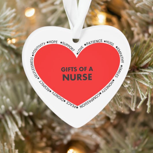 De geschenken van een Nurse Heart Shaped Ornament (Boom)