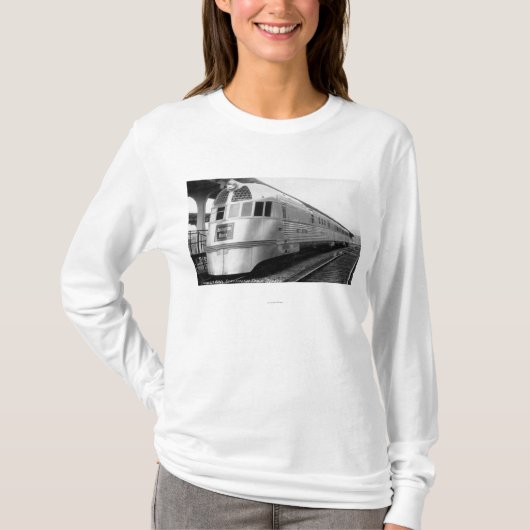 De gestroomlijnde ZepherStainless Steel-trein T-shirt (Voorkant)