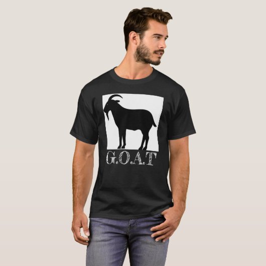 DE GOAT - GROOTSTE TIJD T-SHIRT (Voorkant volledig)