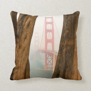 De Golden Gate Bridge   Bomen uit Uitzicht over de Kussen