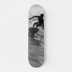 De golfgrayscale uitrusten skateboard