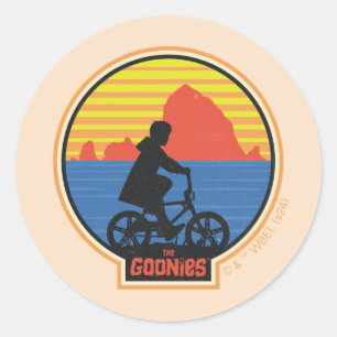 De Goonies Retro Mikey Riding Bike Graphic Ronde Sticker