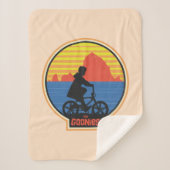 De Goonies Retro Mikey Riding Bike Graphic Sherpa Deken (Voorkant)