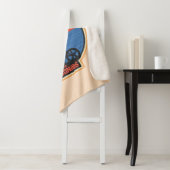 De Goonies Retro Mikey Riding Bike Graphic Sherpa Deken (In situ)