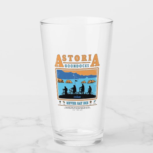 De Goonies Silhouetten boven Astoria Goondocks Glas (Voorkant)