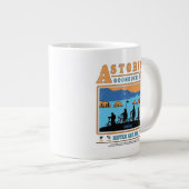 De Goonies Silhouetten boven Astoria Goondocks Grote Koffiekop (Voorkant rechts)