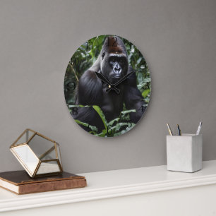 De Gorilla Koning van Middernacht: Monarch van het Grote Klok