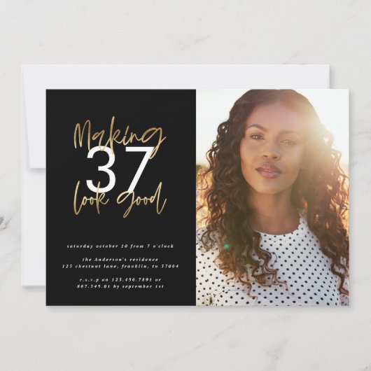 De goudmakerij ziet er goed uit op de verjaardag v (Voorkant)