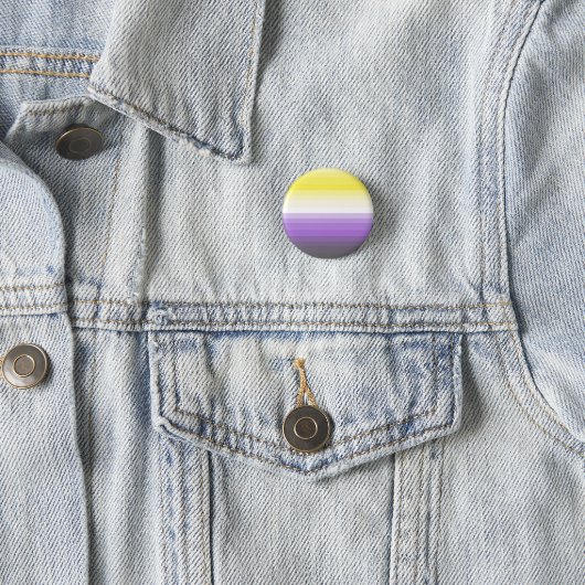 De gradiënt Nonbinary Pride Button van de Vlag (In situ)