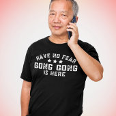 De grappige Chinese opa heeft geen angst dat hij h T-shirt