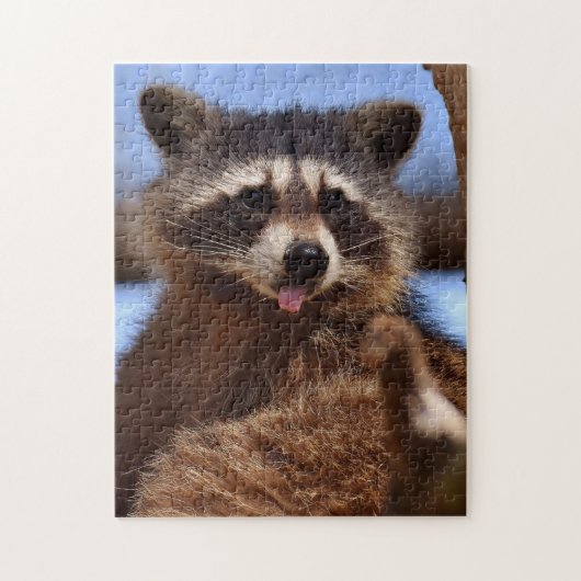 De grappige Wasbeer die het is uit Tong plakken Legpuzzel (Verticaal)