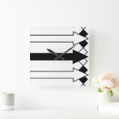 De grappige Zwart-witte Klok van de Strepen van (Huis)