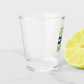 De gras roept en ik moet maaien shot glas (Links)