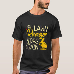 De grasmaaiers van de grasstok worden opnieuw in h t-shirt