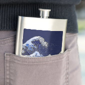 De Great Hokusai Wave Chrome Carbon ziet er uit Heupfles (Voorbeeld)