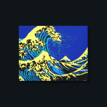 De Great Hokusai Wave in Pop Art Style Decor Canvas Afdruk<br><div class="desc">Een aangepast ontwerp geïnspireerd door de Grote Golf van Kanagawa geschilderd door de oude Japanse kunstenaar Hokusai. Het wordt gemaakt in een levendige pop kunststijl. Klinkt goed, een geweldig cadeauidee. Gebruik de link "Vraag deze ontwerper" om contact met ons op te nemen met uw speciale ontwerpverzoeken of voor hulp bij...</div>