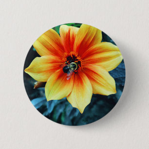 "De Greedy Bumblebee" Ronde Button 5,7 Cm