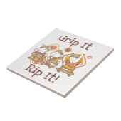 De greep het en scheurt het die met een skateboard tegeltje (Zijkant)